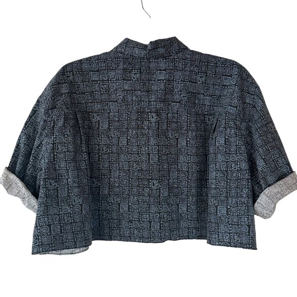 Sold 🎈 LL Bean Batik Button Up Shirt XL Blue Black Ethnic Print Summer Island - Picture 2 of 6